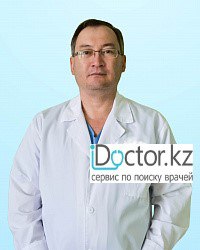 На фотографии изображён  Сагимбаев Аскар Алимжанович