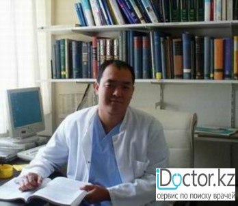 На фотографии изображён  Айгужин Темирлан Балабиевич