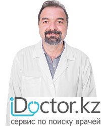 На фотографии изображён  Абдуллин Александр Камилович