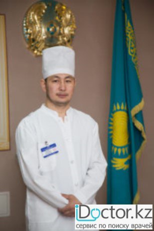 На фотографии изображён Анестезиолог Садыков Бауыржан Жанашевич