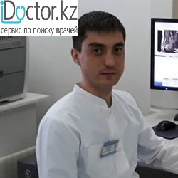 На фотографии изображён Рентгенолог Шерзод Джумабаев Курбанкулович