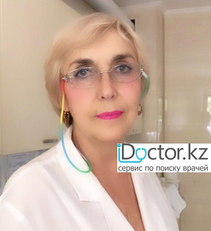 На фотографии изображён  Голованова Людмила Михайловна