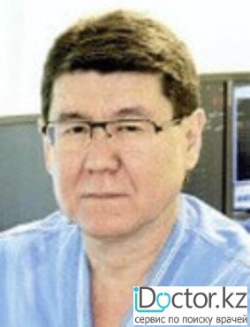 На фотографии изображён  Алимбаев Серик Алмазович