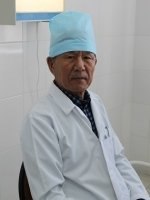 На фотографии изображён Травматолог Жолдыбаев Тишкен Купеевич