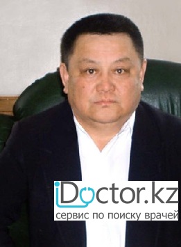 На фотографии изображён Детский хирург Бисмильдин Хабибулла Букеевич