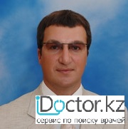 На фотографии изображён Акушер Буйненко Андрей Владимирович