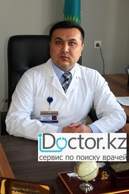 На фотографии изображён Кардиохирург Дюржанов Адиль Адильбекович