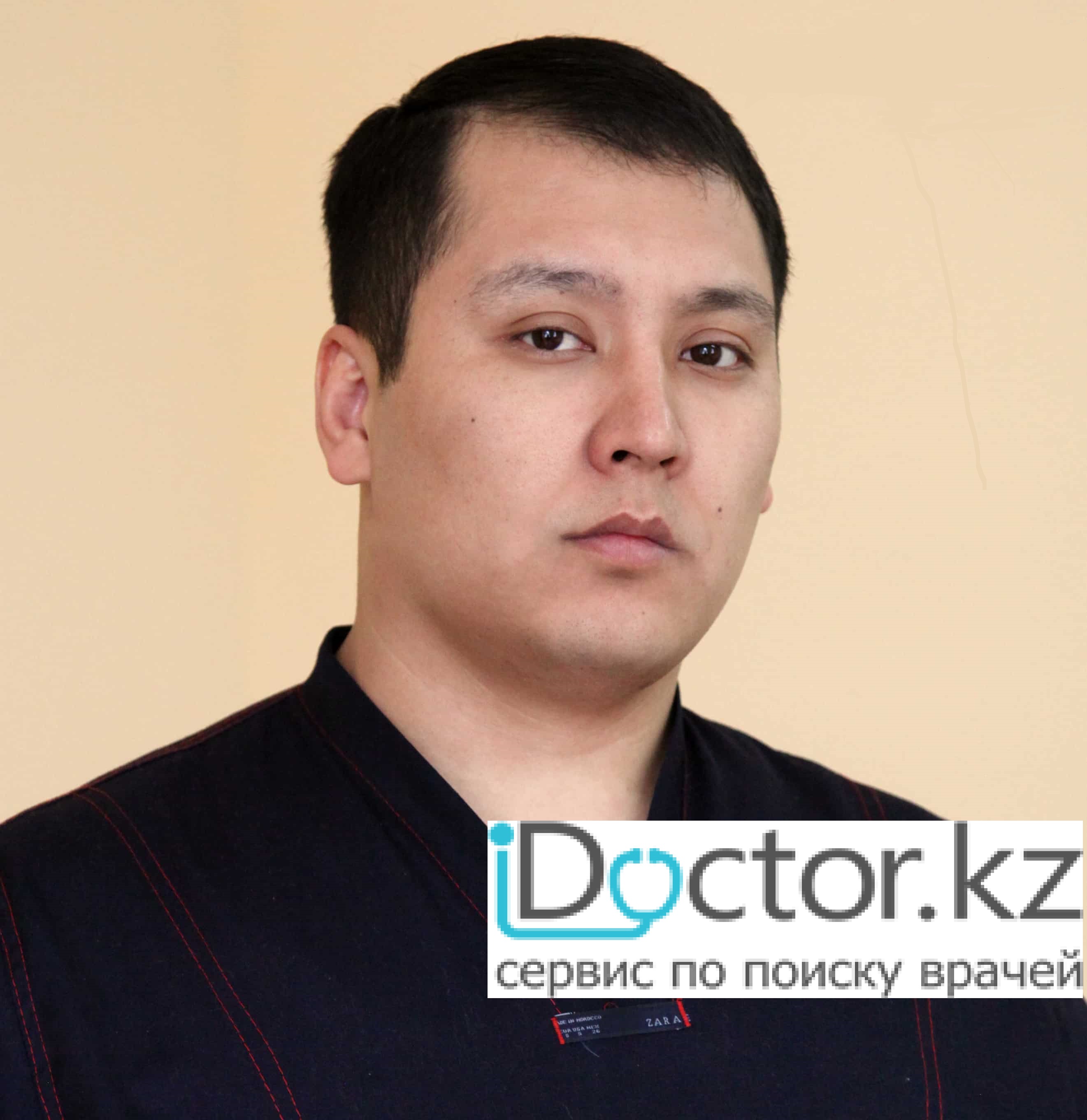 На фотографии изображён Мануальный терапевт Умралиев Мадияр Жумалиевич