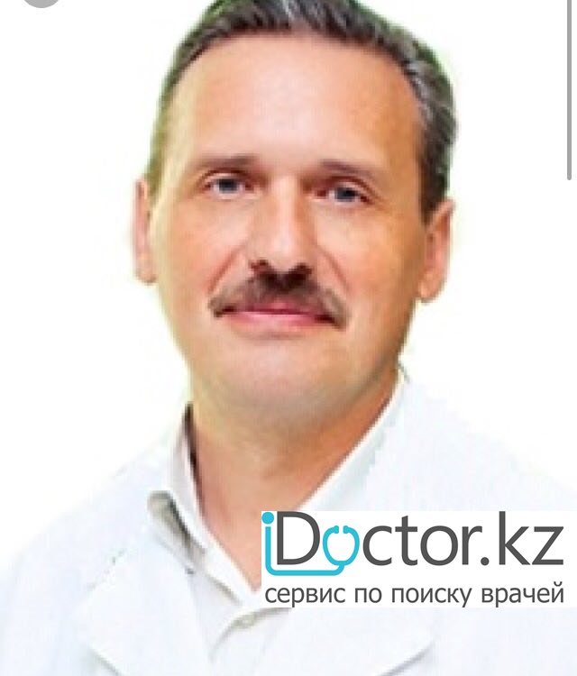 На фотографии изображён Флеболог Либман Игорь Юрьевич