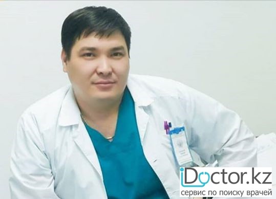 На фотографии изображён Офтальмолог (окулист) Аулыбай Даукен Сагатбекулы