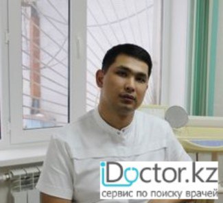 На фотографии изображён Стоматолог-ортопед Есенгалиев Есбол Тасжанович