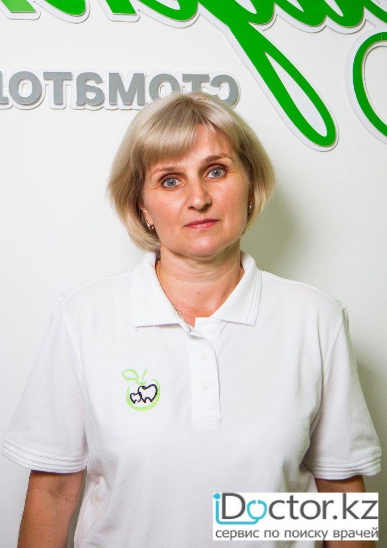 На фотографии изображён Стоматолог Одинцова Галина Владимировна