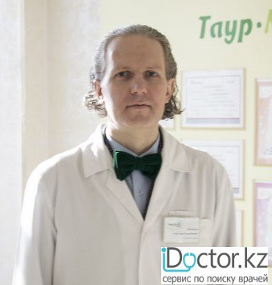 На фотографии изображён Дерматокосметолог Афанасьев Александр Владимирович