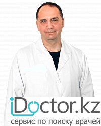 На фотографии изображён  Александр Жабенко Александрович