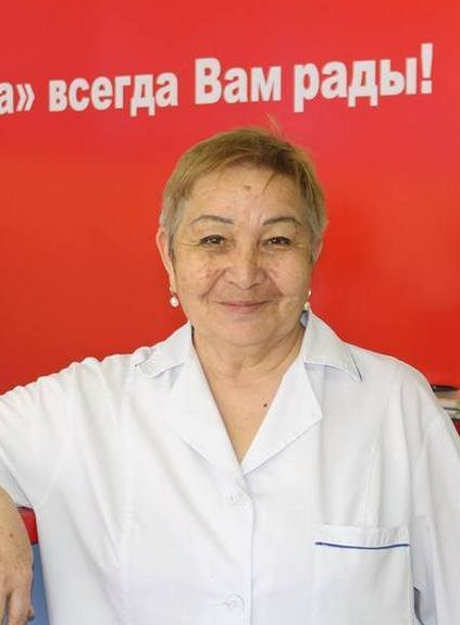 На фотографии изображён Ахметова Гульнара Шайхановна