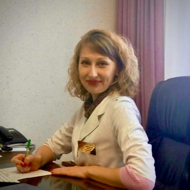 На фотографии изображён  Шабалова Елена Николаевна
