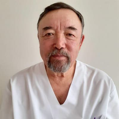 На фотографии изображён  Каюпов Серик Машанович