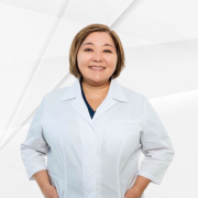 На фотографии изображён Махатова Гульжан Мерекеевна