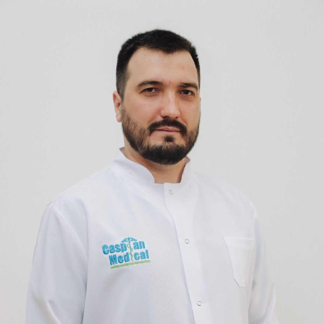 На фотографии изображён  Пипенко Николай Владимирович