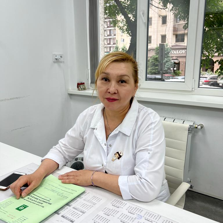 На фотографии изображён Дерматокосметолог Раева Карлыгаш Бексултановна