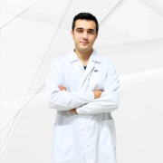 На фотографии изображён Уролог Усманов Кудратулла Нематуллаевич