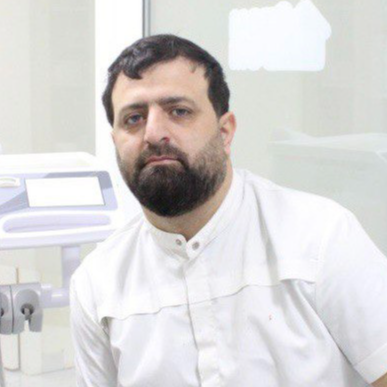 Суретте Стоматолог - имплантолог Алиев Мирхасан Азизович