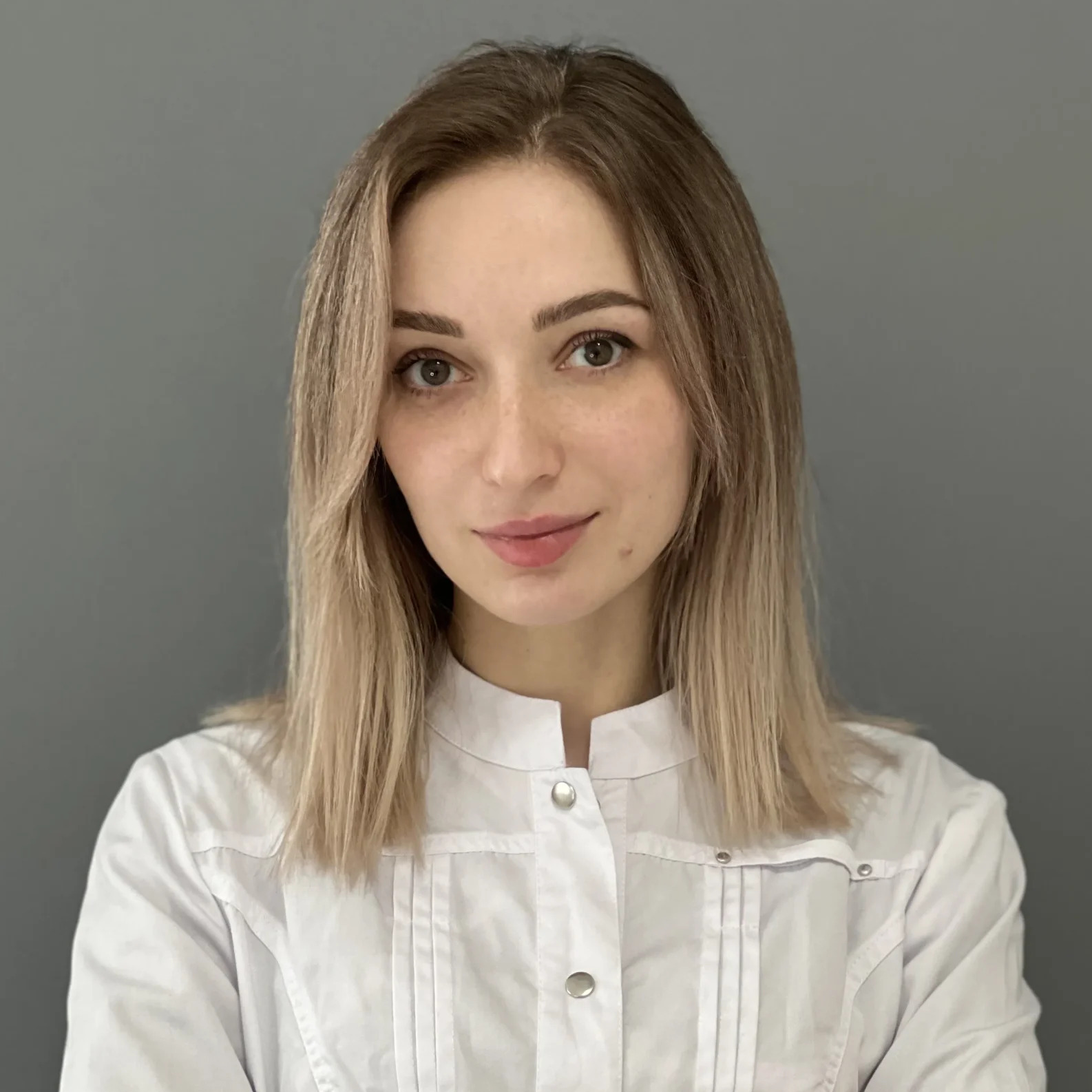 На фотографии изображён Гурцакова Алёна Николаевна