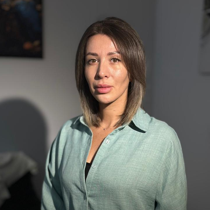 На фотографии изображён Психолог Исламова Рината Адхамовна