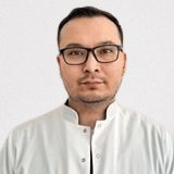 Суретте ЛОР (отоларинголог) Кайыркельди Ильяс Кайыркельдиевич