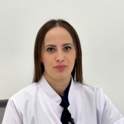 На фотографии изображён Физиотерапевт Алибай Анжелика Владимировна