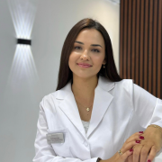 На фотографии изображён Диетолог Байкадамова Кристина Алексеевна