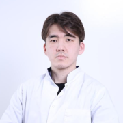 Суретте ЛОР (отоларинголог) Әбілқайыр Дәурен Сәкенұлы