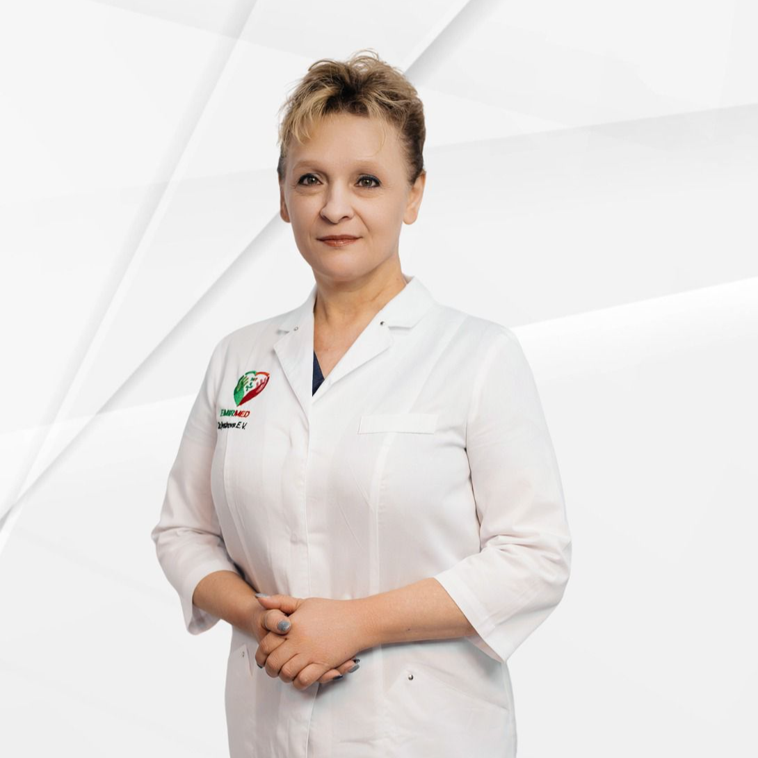 На фотографии изображён ЛОР (отоларинголог) Быстрова Елена Валерьевна
