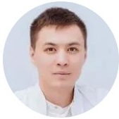 На фотографии изображён Хирург Жақсылық Жалғасбек Нұрланұлы