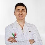 На фотографии изображён Ангиохирург (сосудистый хирург) Умирбеков Ерлан Пернебекович