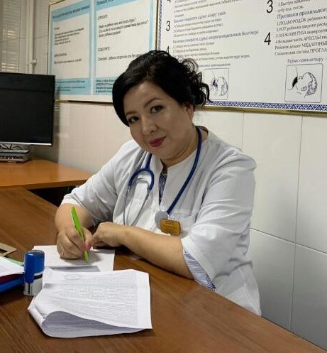 На фотографии изображён  Ахметжанова Мира Зекеновна