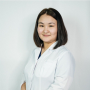 На фотографии изображён Узист Ержанова Индира Кайратовна