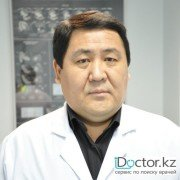 На фотографии изображён Сәулелік диагностика маманы Джумагулов Миржан Булатович