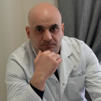 Суретте Проктолог Юсифов Замиг Ализаминович