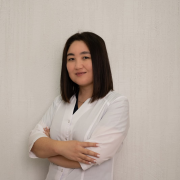 На фотографии изображён Терапевт Колмурзинова Асель Кабкеновна