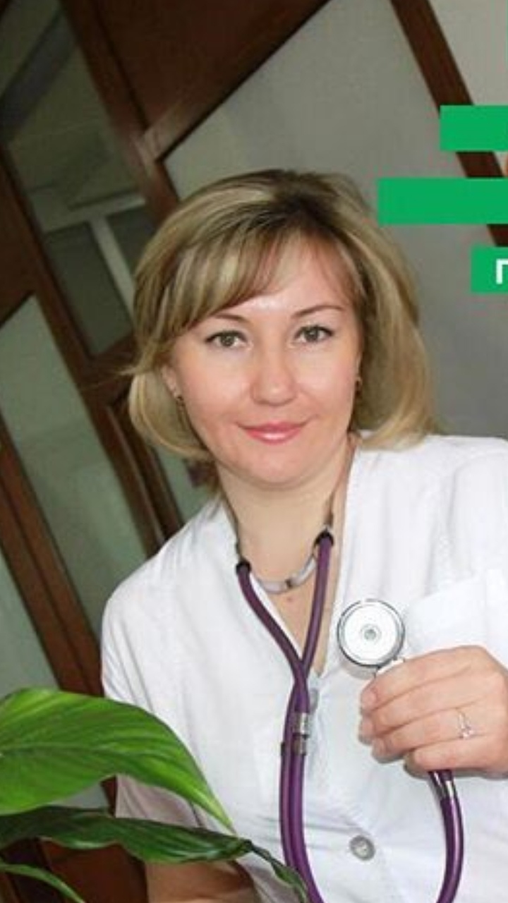 На фотографии изображён Педиатр-инфекционист Курманова Элина