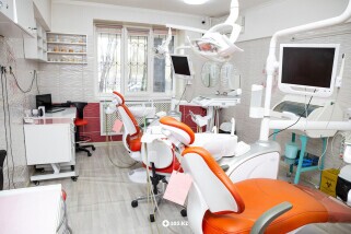 Фото медцентра Стоматологическая клиника "DR.BABUR DENTAL CLINIC" на Розыбакиева - Фотография 4