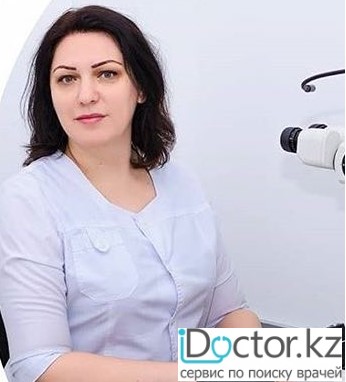 На фотографии изображён Офтальмолог (көз дәрігері) Блюм Елена Александровна