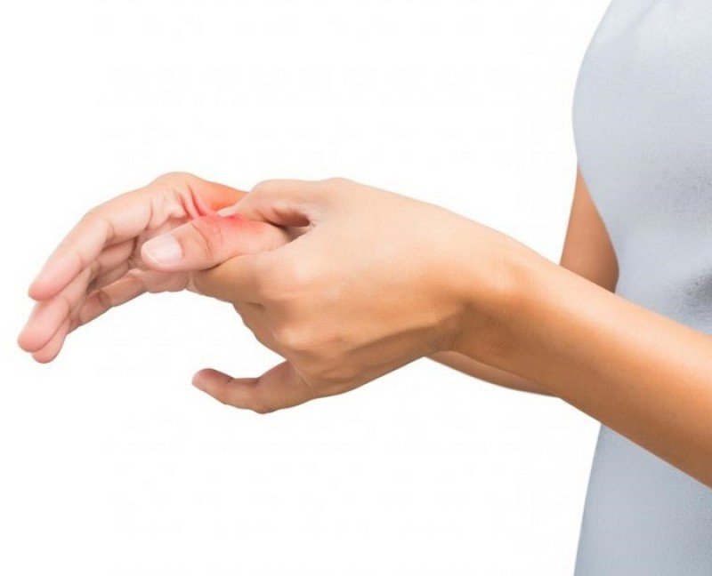 Ушиб пальца: симптомы, диагностика и первая помощь